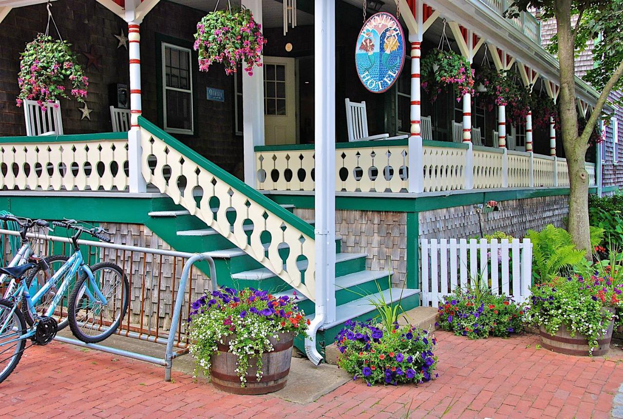 Pequot Hotel Oak Bluffs Exterior photo