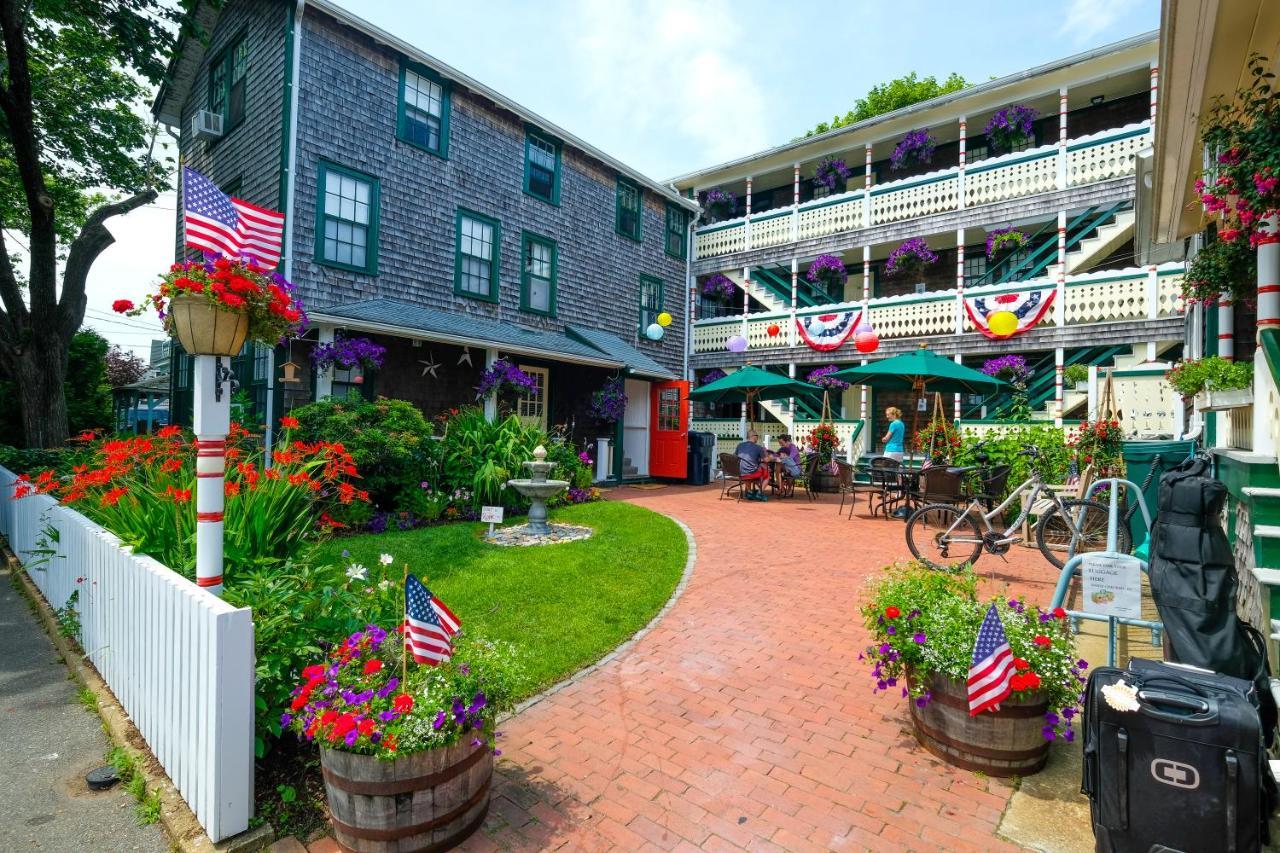 Pequot Hotel Oak Bluffs Exterior photo