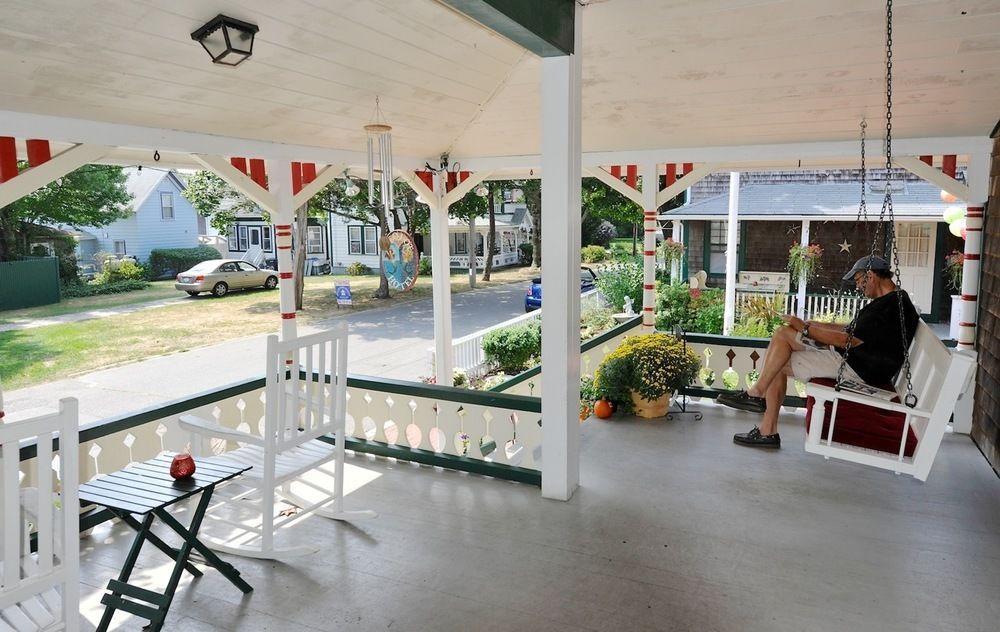 Pequot Hotel Oak Bluffs Exterior photo