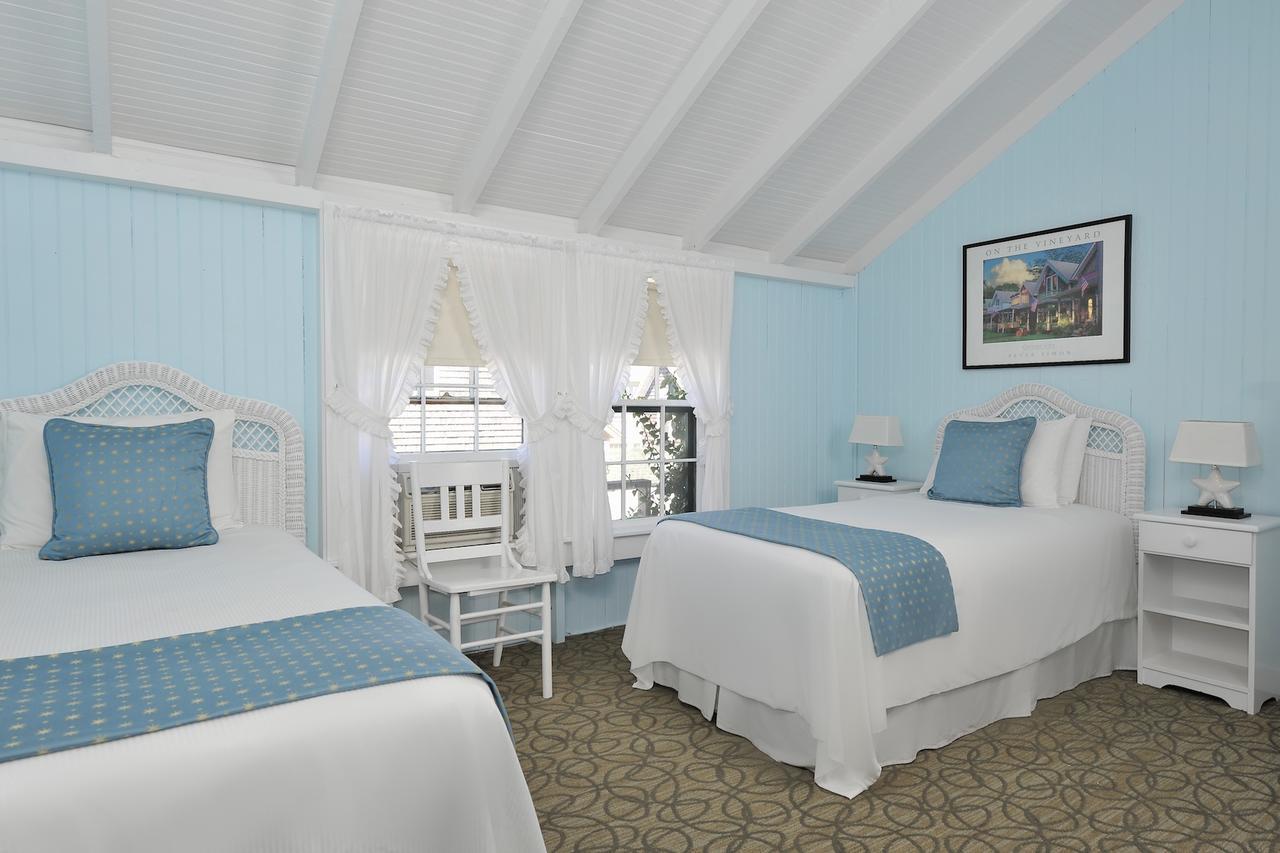 Pequot Hotel Oak Bluffs Exterior photo