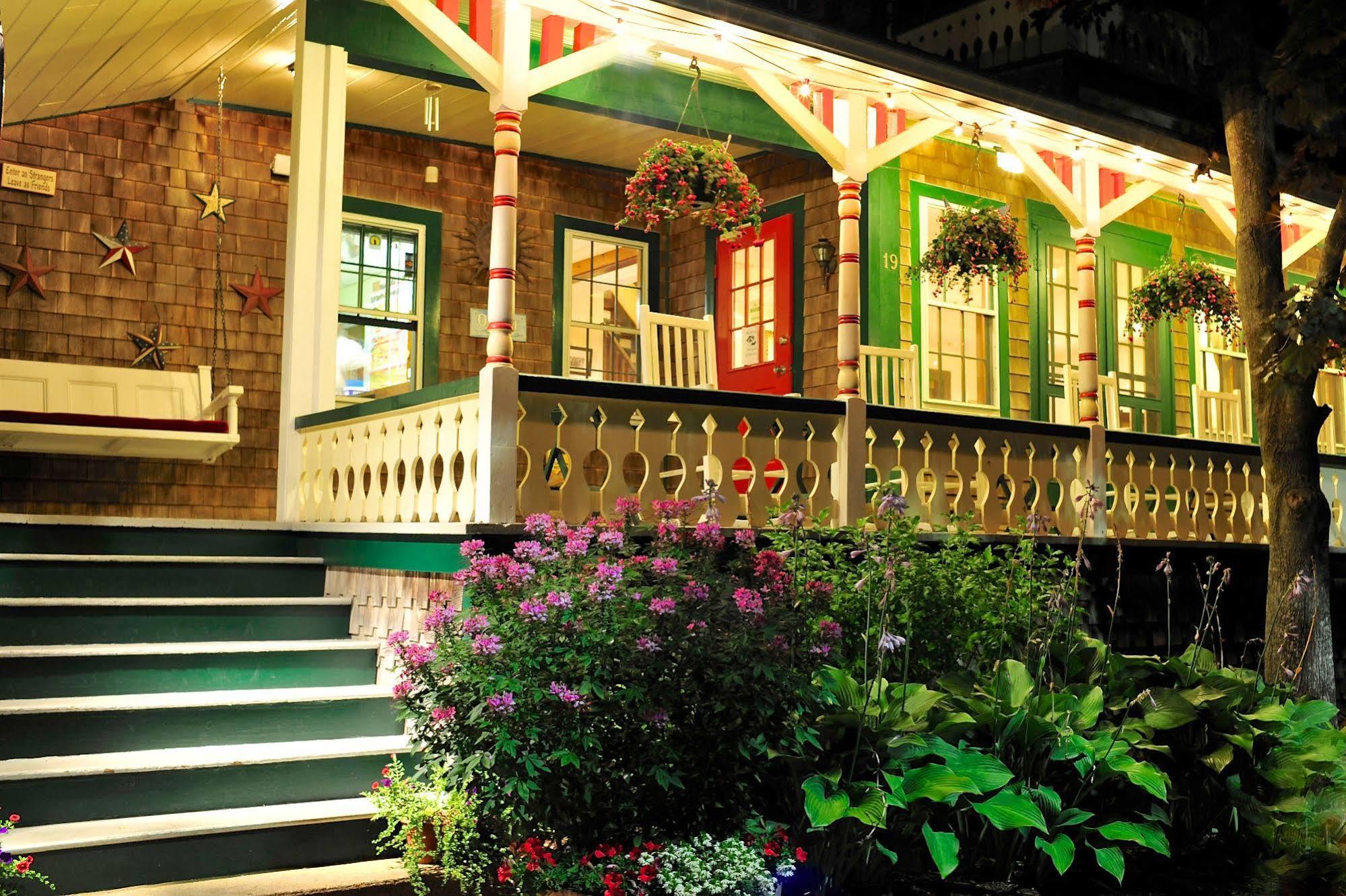 Pequot Hotel Oak Bluffs Exterior photo